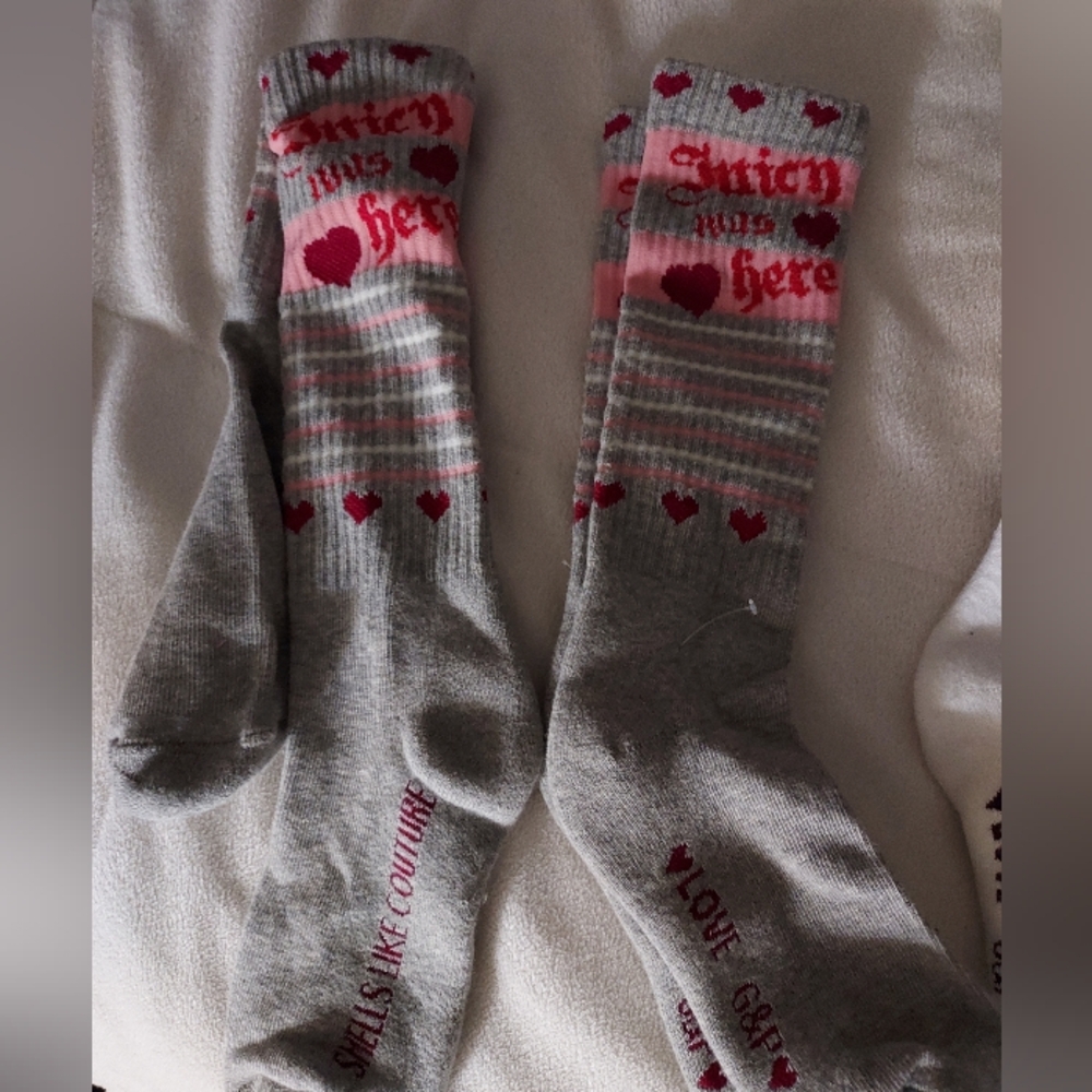 JUICY COUTURE Girls Knee High 2 Pairs Socks Gray Pink Unknown Size NWOT